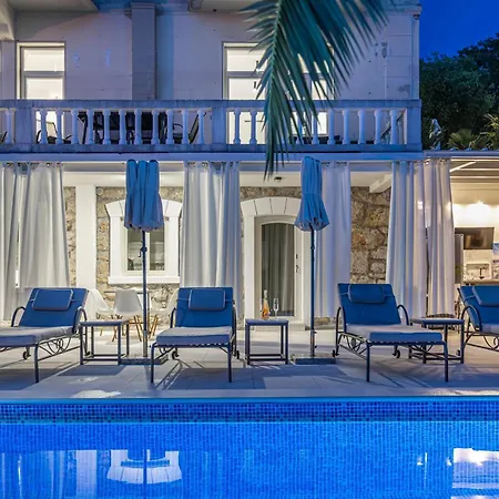 Villa Vita Luxury Apartments Crikvenica Exterior photo